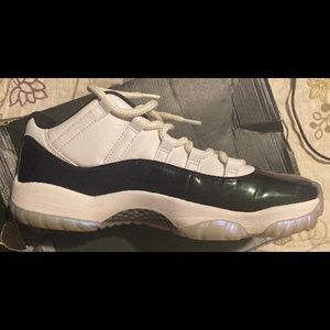 Jordan 11 Retro Low